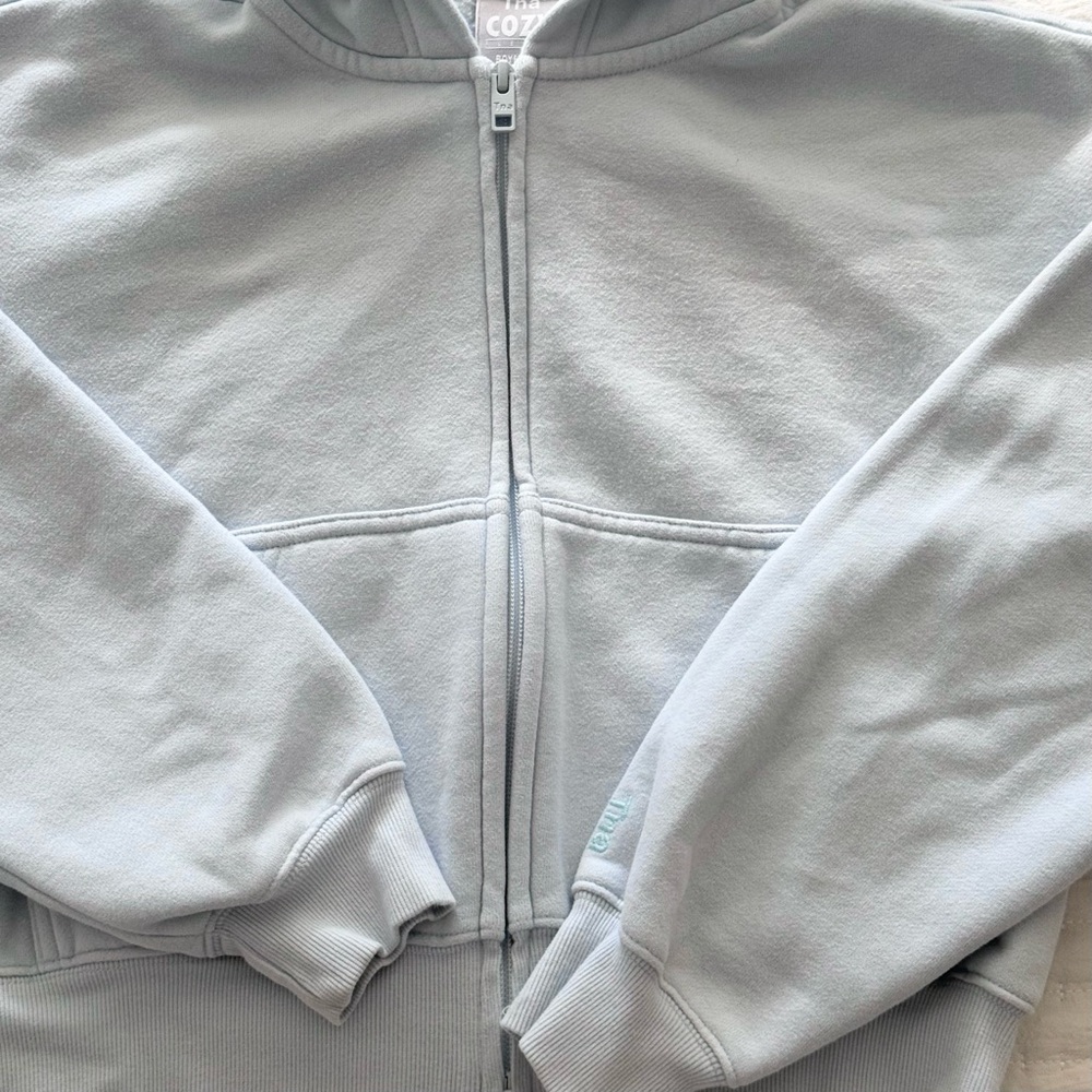 Aritzia Cozy Sweatfleece Boyfriend Boxy Zip Hoodie - Picture 5 of 7